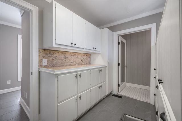 204 Riverlake Road, Fair Play, SC 29643