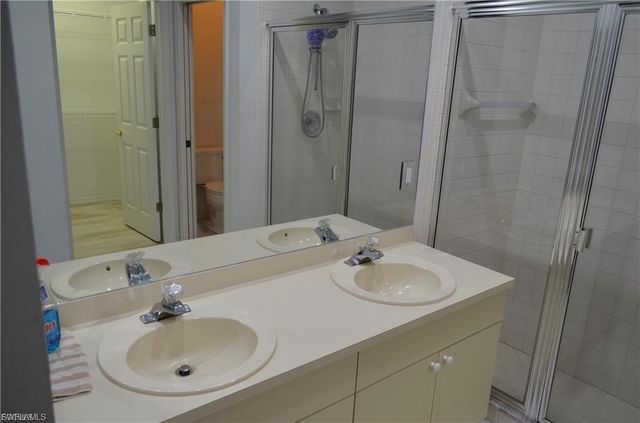 1702 Emerald Cove DR, Cape Coral, FL 33991