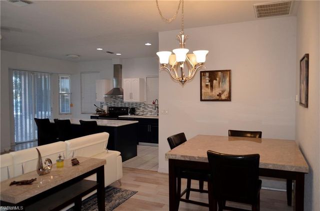 1702 Emerald Cove DR, Cape Coral, FL 33991