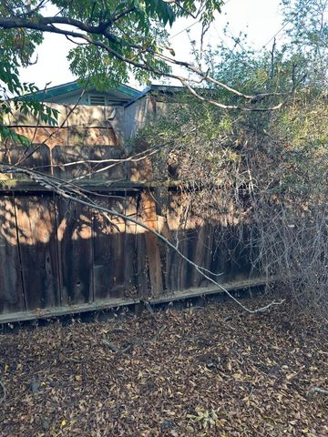 1516 Jepsen Avenue, Corcoran, CA 93212