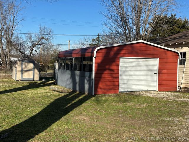 1026 N Taft Avenue, Okmulgee, OK 74447