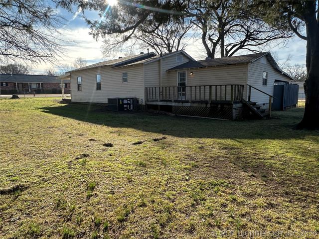 1026 N Taft Avenue, Okmulgee, OK 74447