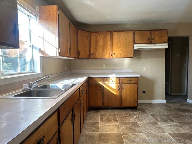 1026 N Taft Avenue, Okmulgee, OK 74447