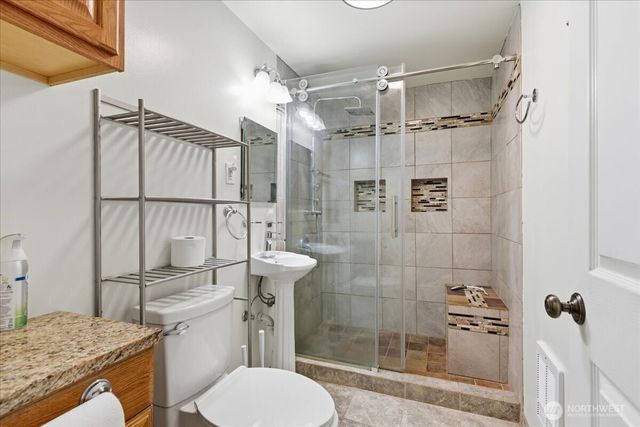 614 W Loop Drive, Moses Lake, WA 98837