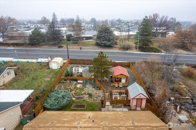 614 W Loop Drive, Moses Lake, WA 98837