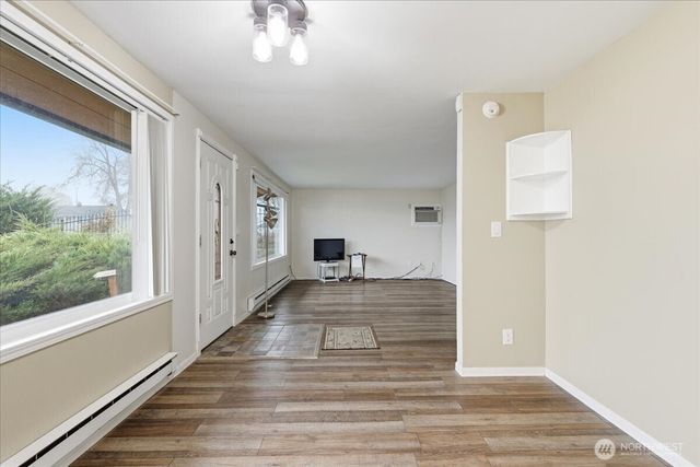 614 W Loop Drive, Moses Lake, WA 98837