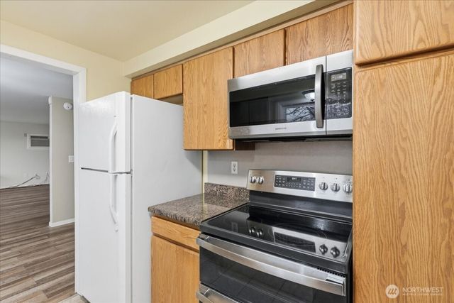 614 W Loop Drive, Moses Lake, WA 98837