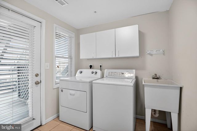 8054 WINDWARD KEY DRIVE, Chesapeake Beach, MD 20732