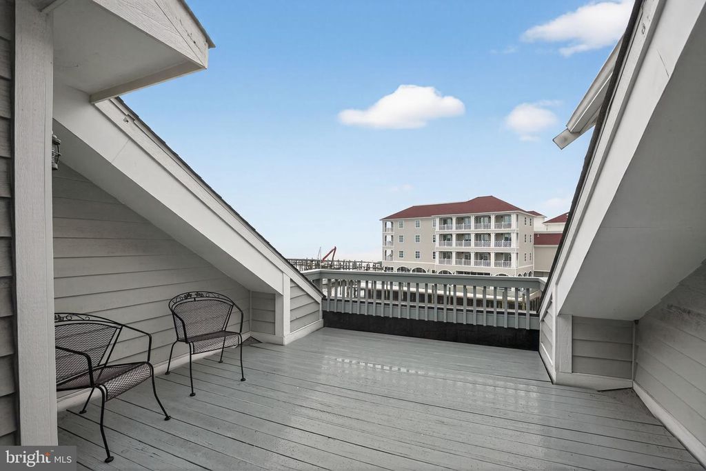 Image 23 of property listing at 8054 WINDWARD KEY DRIVE, Chesapeake Beach, MD 20732