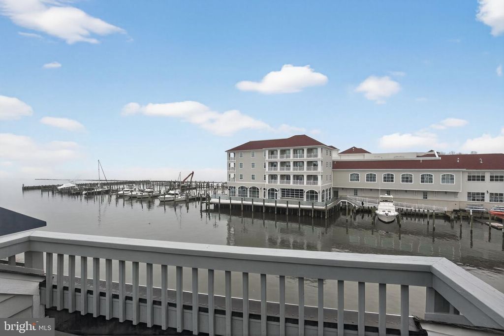 Image 24 of property listing at 8054 WINDWARD KEY DRIVE, Chesapeake Beach, MD 20732