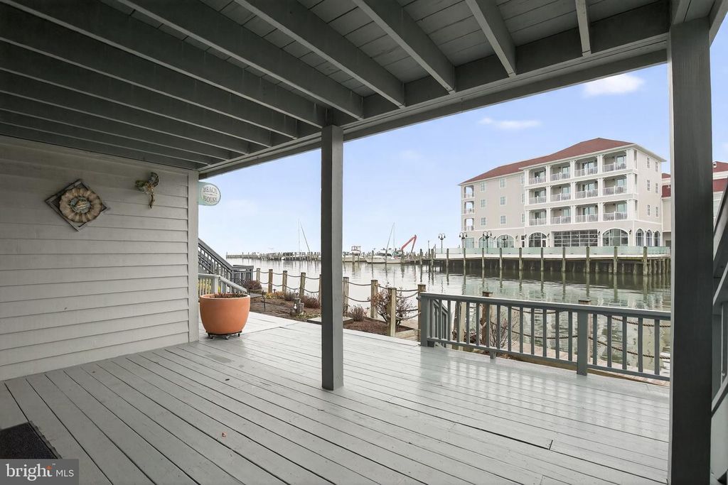 Image 28 of property listing at 8054 WINDWARD KEY DRIVE, Chesapeake Beach, MD 20732