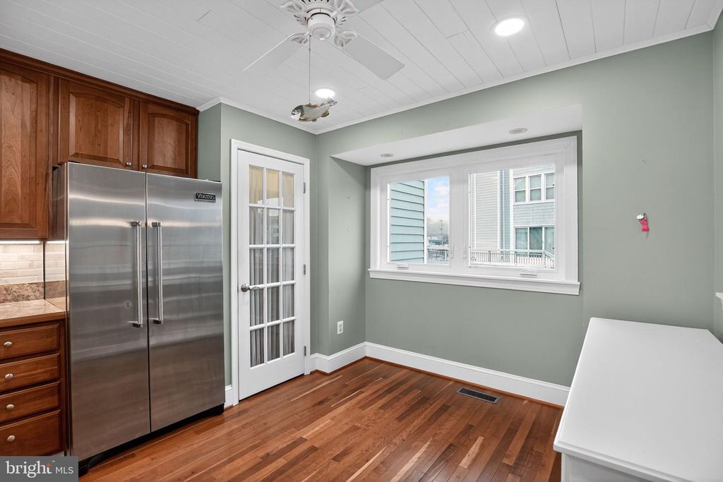 Image 6 of property listing at 8054 WINDWARD KEY DRIVE, Chesapeake Beach, MD 20732