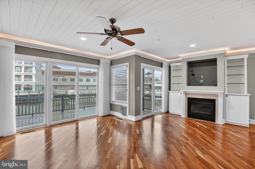 Image 9 of property listing at 8054 WINDWARD KEY DRIVE, Chesapeake Beach, MD 20732