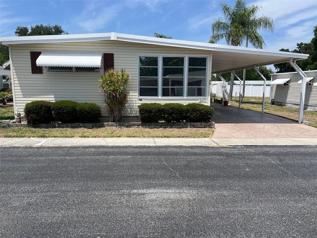 96 ROYAL PALM CIRCLE, Largo, FL 33778