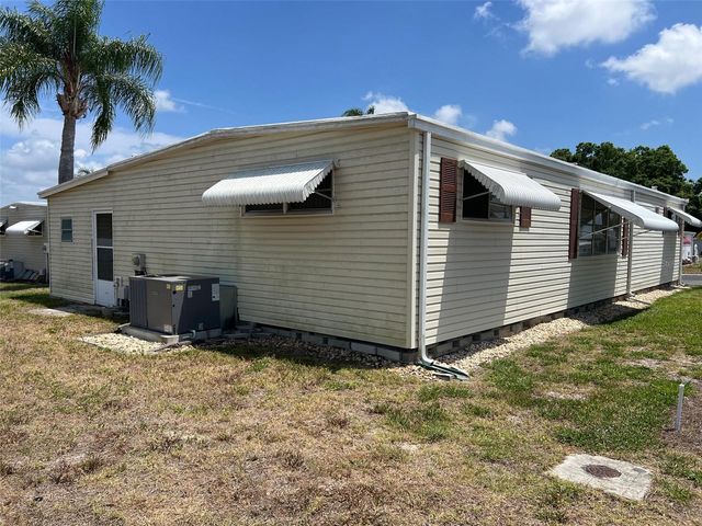 96 ROYAL PALM CIRCLE, Largo, FL 33778
