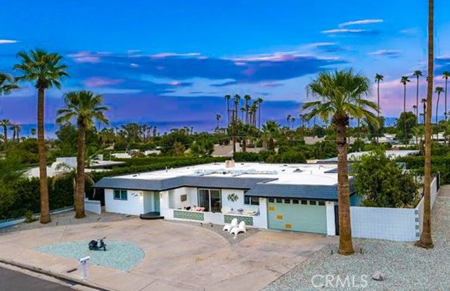 1190 S Calle Marcus, Palm Springs, CA 92264
