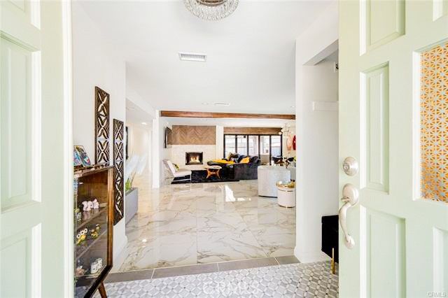 1190 S Calle Marcus, Palm Springs, CA 92264