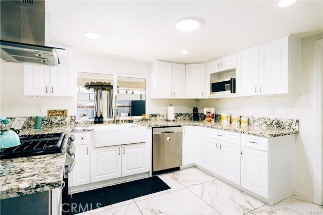 1190 S Calle Marcus, Palm Springs, CA 92264