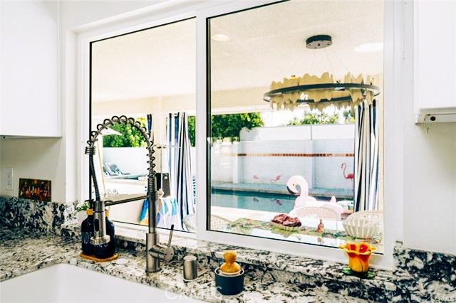 1190 S Calle Marcus, Palm Springs, CA 92264