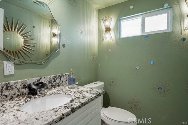 1190 S Calle Marcus, Palm Springs, CA 92264