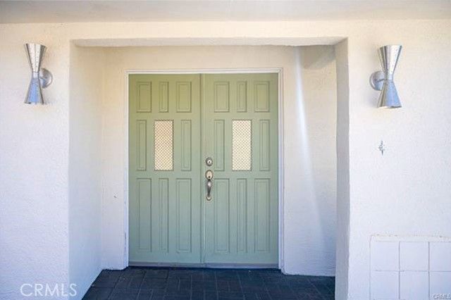 1190 S Calle Marcus, Palm Springs, CA 92264