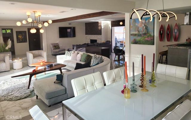 1190 S Calle Marcus, Palm Springs, CA 92264