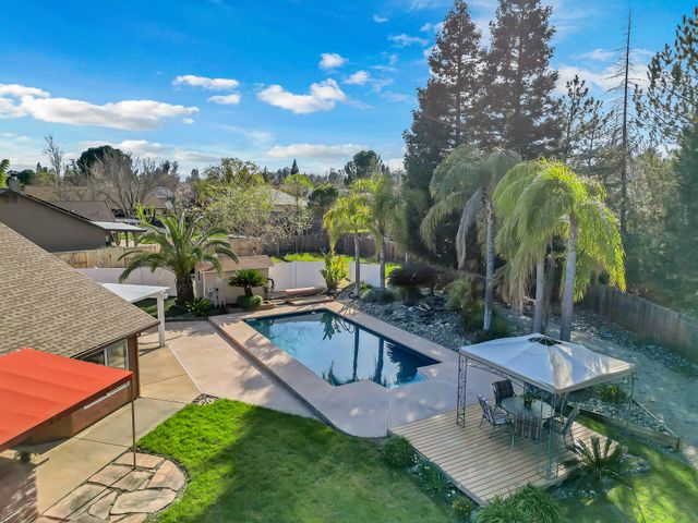 4212 Sungold Circle, Redding, CA 96001