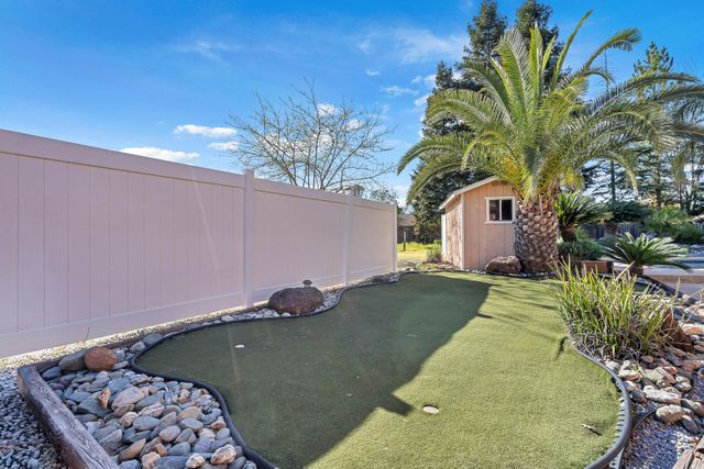 4212 Sungold Circle, Redding, CA 96001