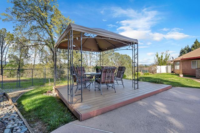 4212 Sungold Circle, Redding, CA 96001