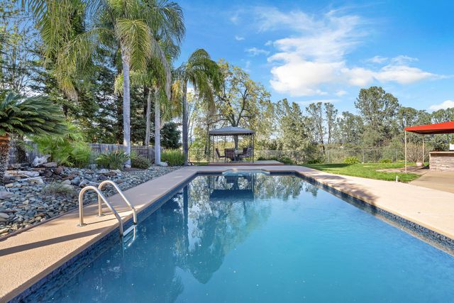 4212 Sungold Circle, Redding, CA 96001