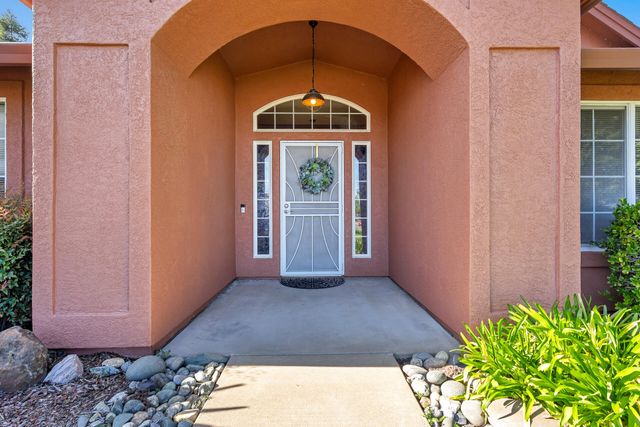 4212 Sungold Circle, Redding, CA 96001