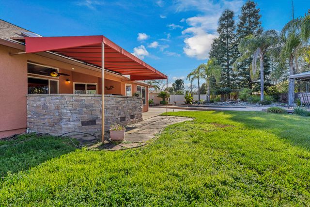 4212 Sungold Circle, Redding, CA 96001