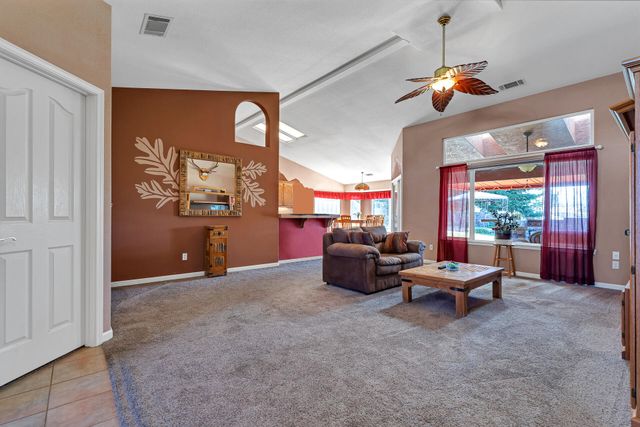 4212 Sungold Circle, Redding, CA 96001