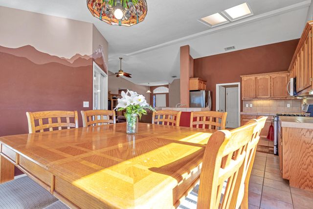 4212 Sungold Circle, Redding, CA 96001