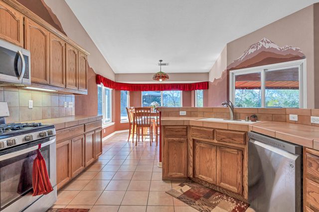 4212 Sungold Circle, Redding, CA 96001