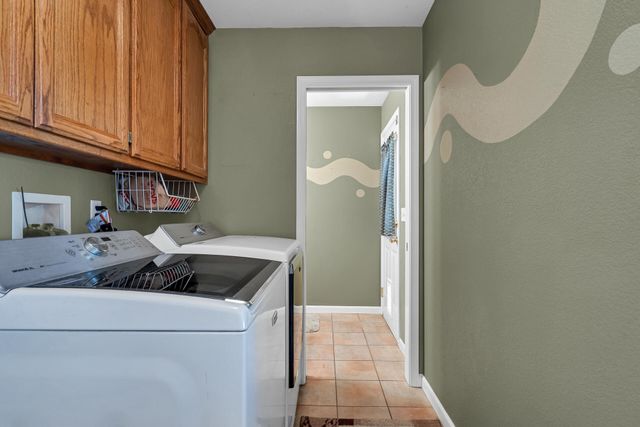 4212 Sungold Circle, Redding, CA 96001