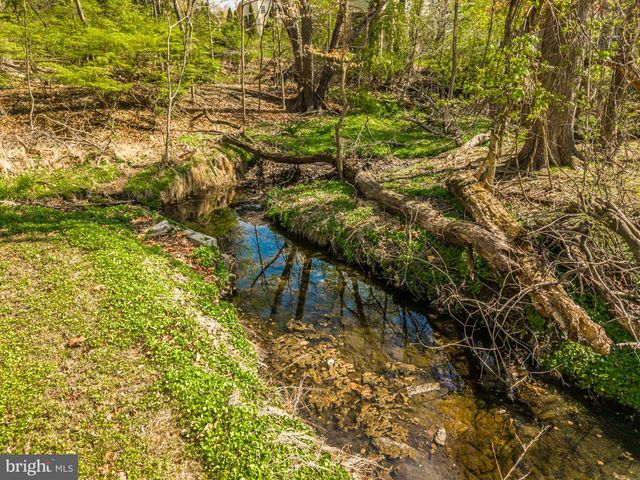 405 E WOODLAND AVE, Springfield, PA 19064