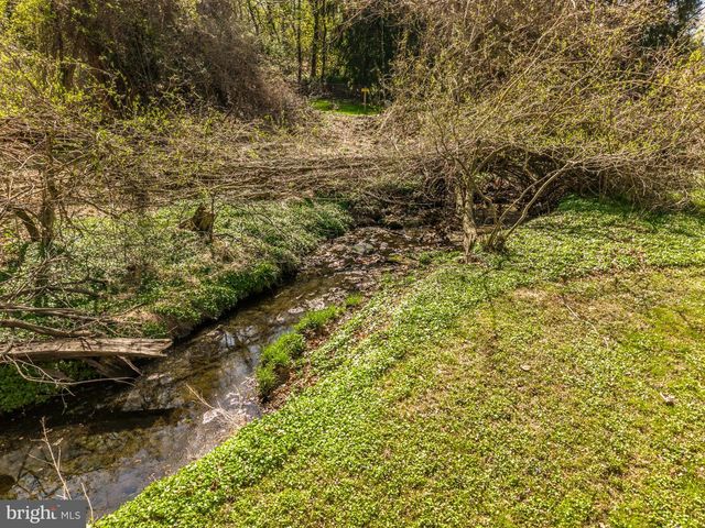 405 E WOODLAND AVE, Springfield, PA 19064