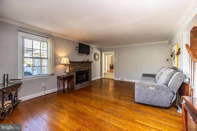 405 E WOODLAND AVE, Springfield, PA 19064