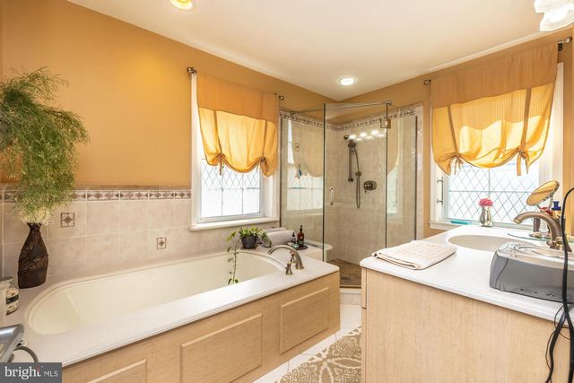 405 E WOODLAND AVE, Springfield, PA 19064