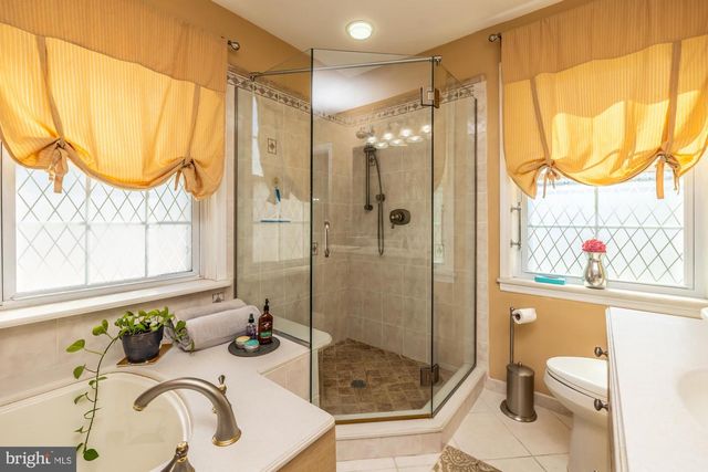 405 E WOODLAND AVE, Springfield, PA 19064