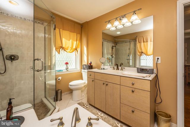 405 E WOODLAND AVE, Springfield, PA 19064