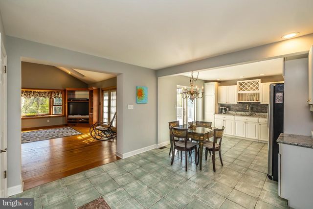 405 E WOODLAND AVE, Springfield, PA 19064