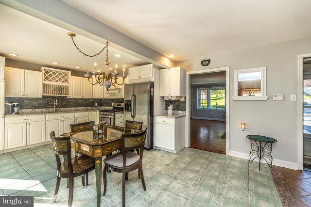 405 E WOODLAND AVE, Springfield, PA 19064