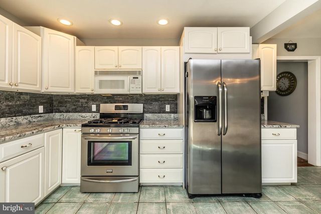 405 E WOODLAND AVE, Springfield, PA 19064