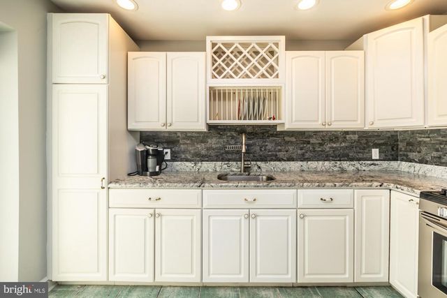 405 E WOODLAND AVE, Springfield, PA 19064