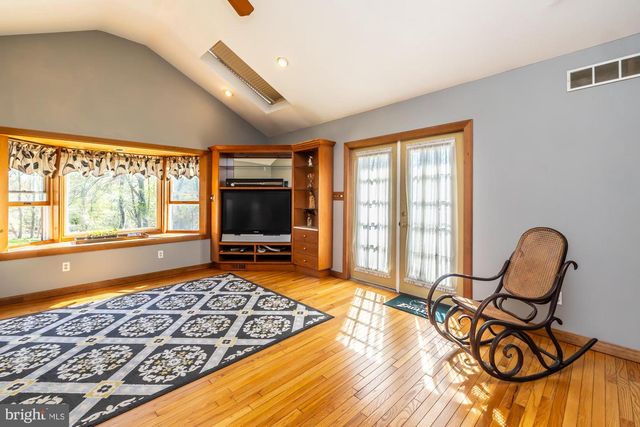 405 E WOODLAND AVE, Springfield, PA 19064