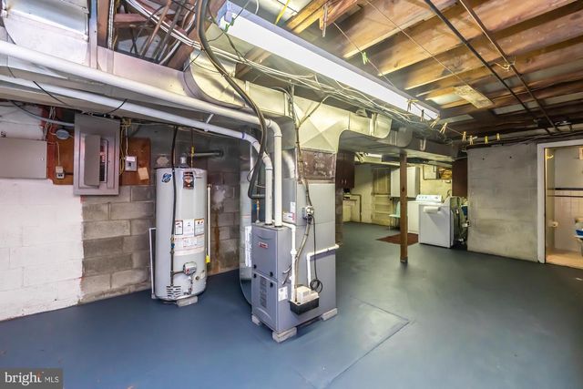 405 E WOODLAND AVE, Springfield, PA 19064