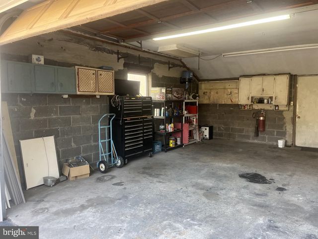 405 E WOODLAND AVE, Springfield, PA 19064