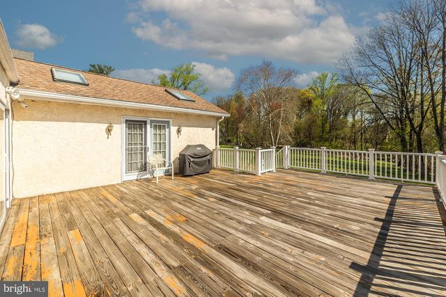 405 E WOODLAND AVE, Springfield, PA 19064